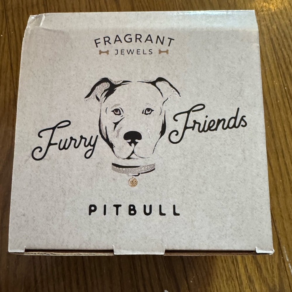 Fragrant Jewels Furry Friends Pitbull ring candle